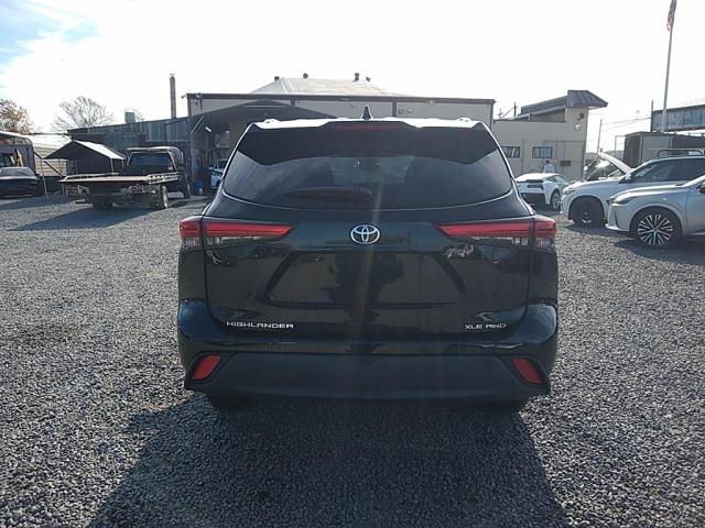 5TDGZRBHXMS115249 - 2021 TOYOTA HIGHLANDER XLE BLACK photo 12