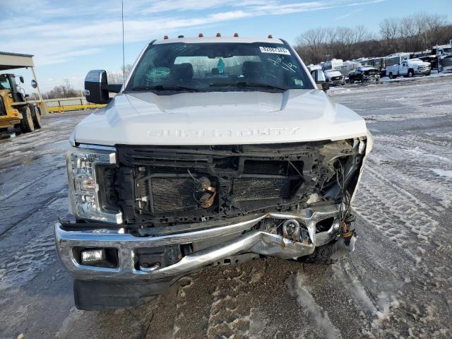 1FT8W3DT2HEC43220 - 2017 FORD F350 SUPER DUTY WHITE photo 5