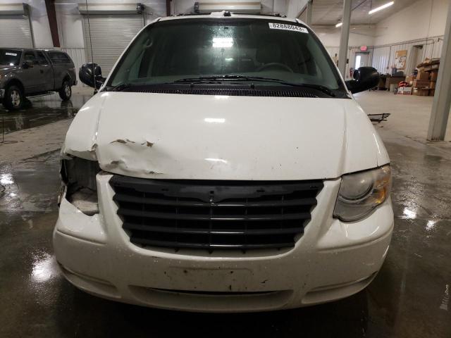 2C4GP54L25R378264 - 2005 CHRYSLER TOWN & COU TOURING 白色 照片 5