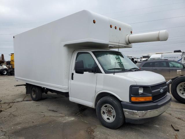 1GB0GSFG2H1152495 - 2017 CHEVROLET EXPRESS G3 WHITE photo 4