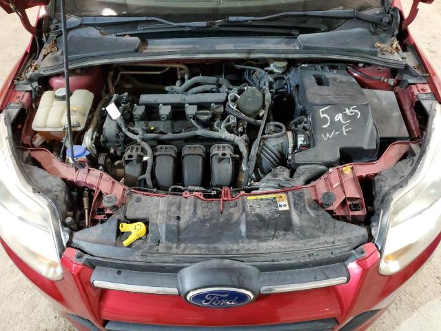 1FAHP3F23CL235817 - 2012 FORD FOCUS SE RED photo 11