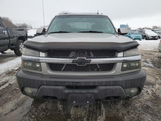 3GNGK22G55G158178 - 2005 CHEVROLET AVALANCHE K2500 SILVER photo 5