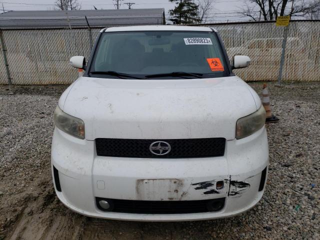 JTLKE50E191088362 - 2009 TOYOTA SCION XB WHITE photo 5