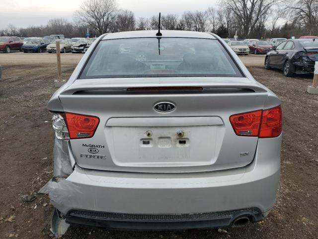 KNAFW4A3XD5692444 - 2013 KIA FORTE SX SILVER photo 6