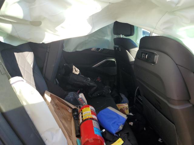 5UX33EX03S9W25691 - 2025 BMW X6 XDRIVE40I BLACK photo 11