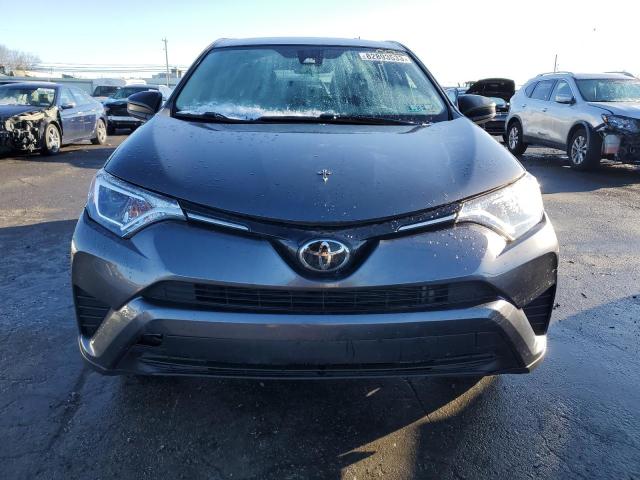 JTMBFREV3JJ260274 - 2018 TOYOTA RAV4 LE GRAY photo 5