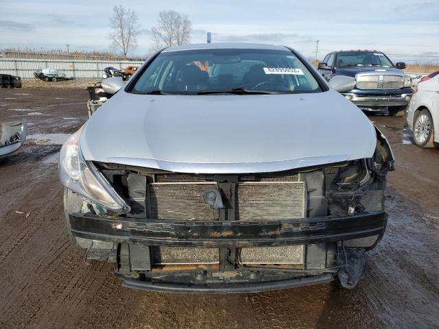 5NPEC4AC0DH643695 - 2013 HYUNDAI SONATA SE SILVER photo 5