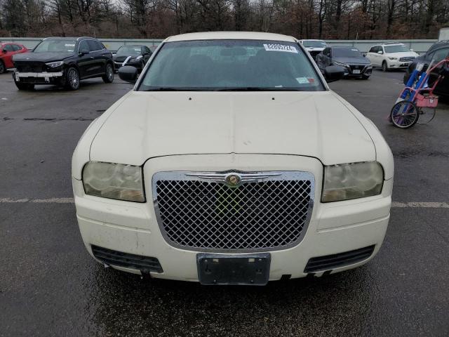 2C3KA43R56H526706 - 2006 CHRYSLER 300 WHITE photo 5