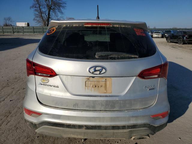 5XYZTDLBXJG550983 - 2018 HYUNDAI SANTA FE S SILVER photo 6