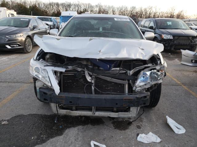 4T1BF3EKXBU211636 - 2011 TOYOTA CAMRY BASE SILVER photo 5