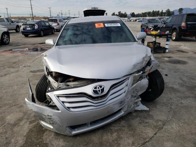 4T4BF3EK9BR126373 - 2011 TOYOTA CAMRY BASE SILVER photo 5