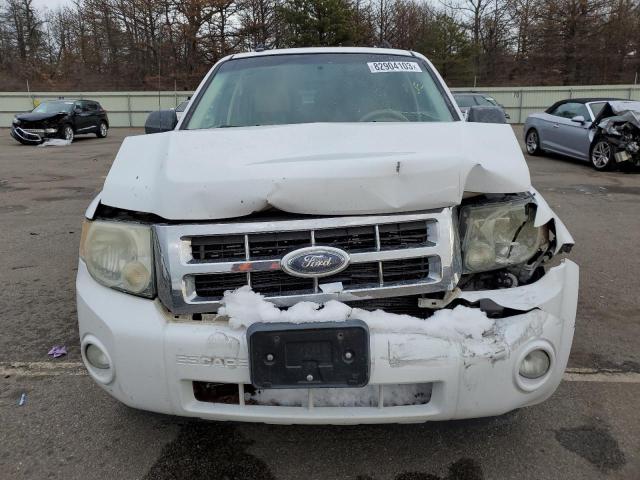 1FMCU93188KD57853 - 2008 FORD ESCAPE XLT WHITE photo 5