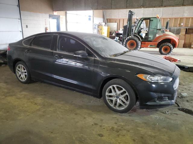 3FA6P0HD2FR180724 - 2015 FORD FUSION SE BLACK photo 4