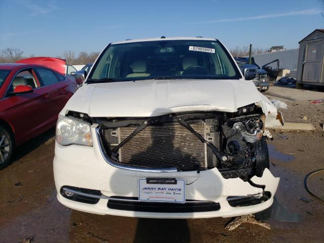 2A4RR8DG2BR786020 - 2011 CHRYSLER TOWN & COU TOURING L WHITE photo 5