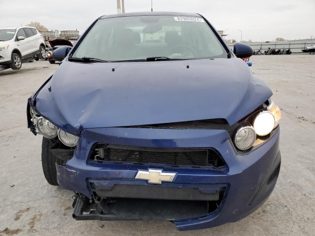 1G1JA5SH4D4251970 - 2013 CHEVROLET SONIC LS BLUE photo 5