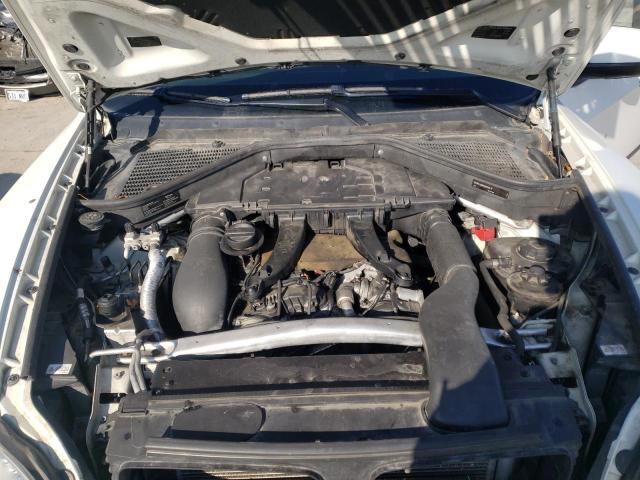 5UXZW0C54BL660944 - 2011 BMW X5 XDRIVE35D WHITE photo 11