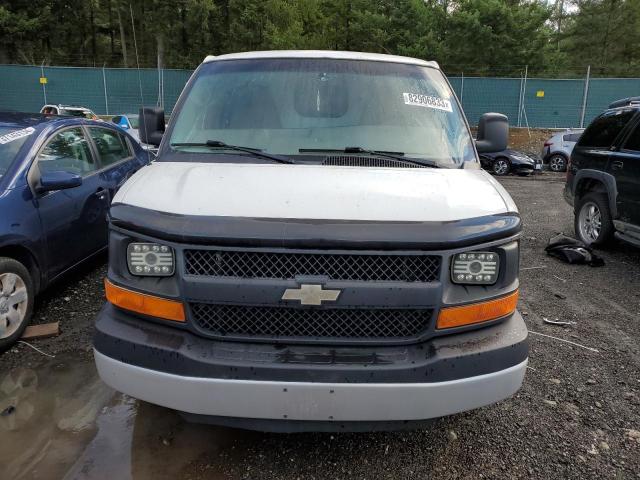 1GCSGAFX2C1113381 - 2012 CHEVROLET EXPRESS G1 WHITE photo 5