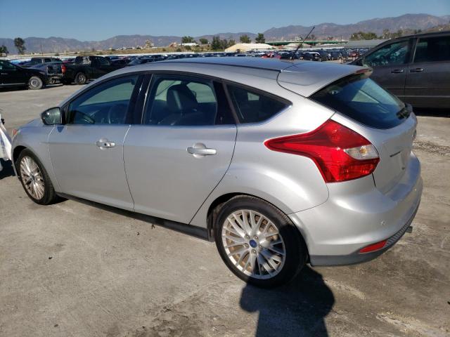 1FADP3N29EL423289 - 2014 FORD FOCUS TITANIUM SILVER photo 2