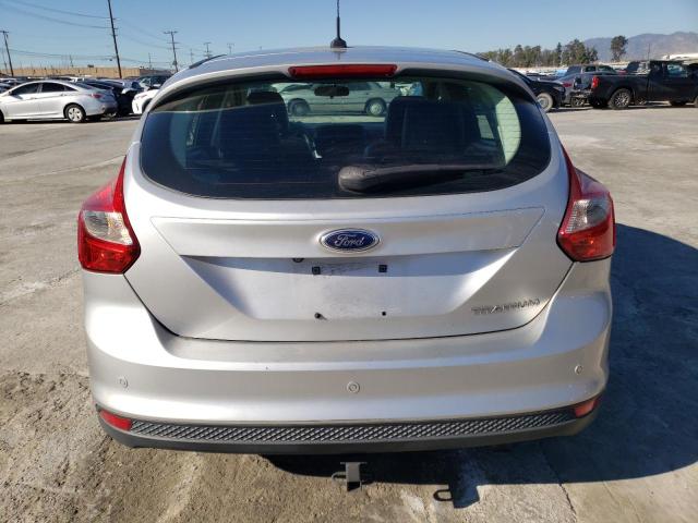 1FADP3N29EL423289 - 2014 FORD FOCUS TITANIUM SILVER photo 6