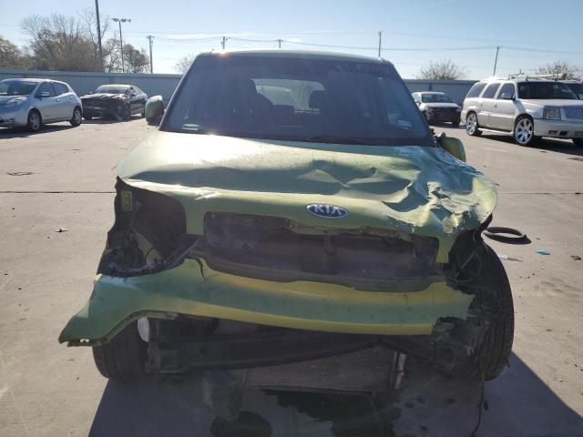 KNDJP3A54J7900484 - 2018 KIA SOUL + GREEN photo 5