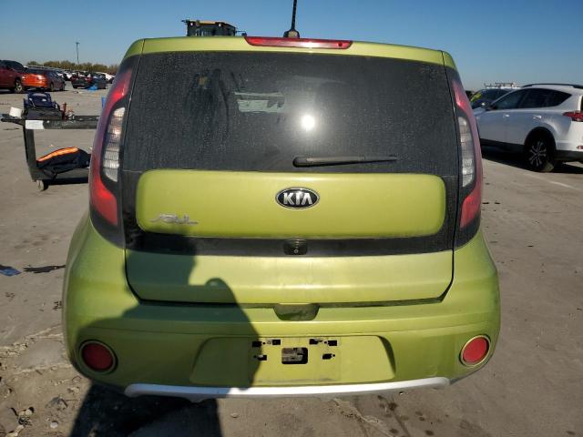 KNDJP3A54J7900484 - 2018 KIA SOUL + GREEN photo 6