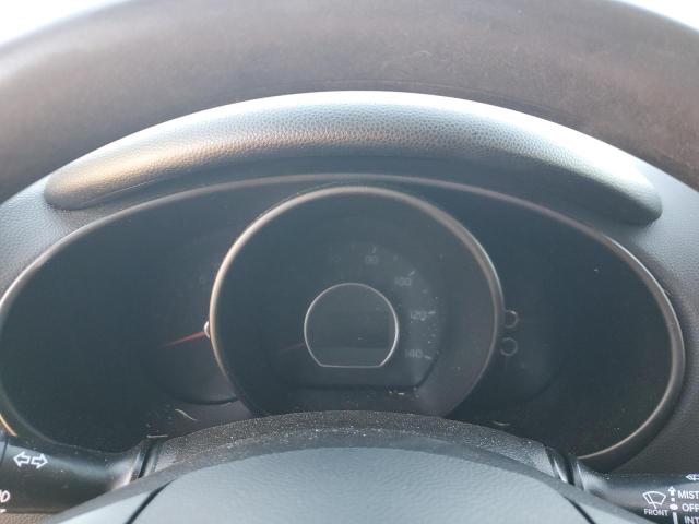 KNDJP3A54J7900484 - 2018 KIA SOUL + GREEN photo 9