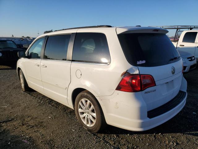 2C4RVABG2CR277042 - 2012 VOLKSWAGEN ROUTAN SE WHITE photo 2