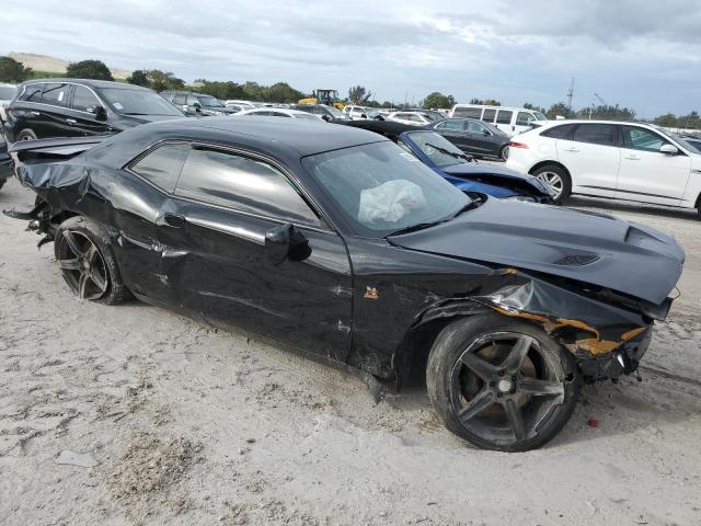 2C3CDZFJ3KH747438 - 2019 DODGE CHALLENGER R/T SCAT PACK BLACK photo 4