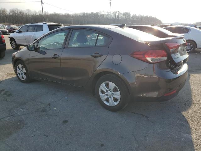 3KPFL4A79JE212408 - 2018 KIA FORTE LX BROWN photo 2