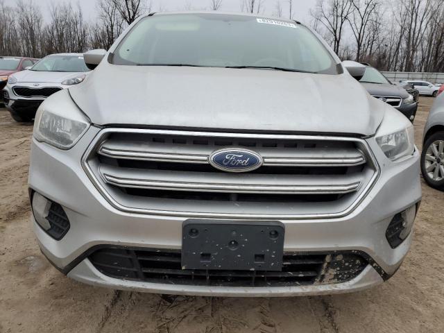 1FMCU0G9XHUC96778 - 2017 FORD ESCAPE SE SILVER photo 5