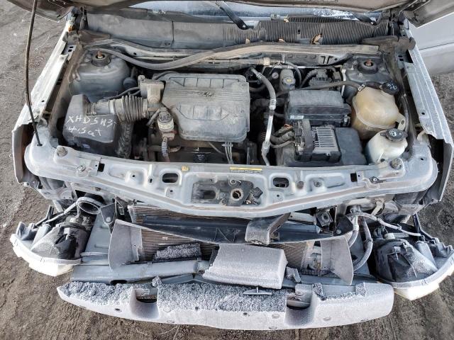 2CNDL13F456190815 - 2005 CHEVROLET EQUINOX LS SILVER photo 12