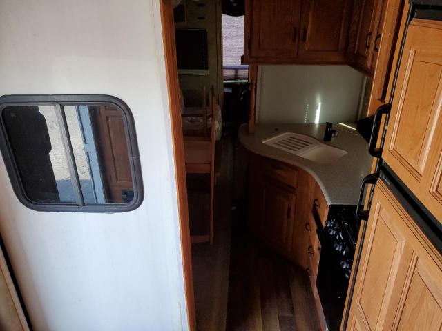 4YDF3462794700960 - 2009 KEYSTONE MONTANA WHITE photo 6