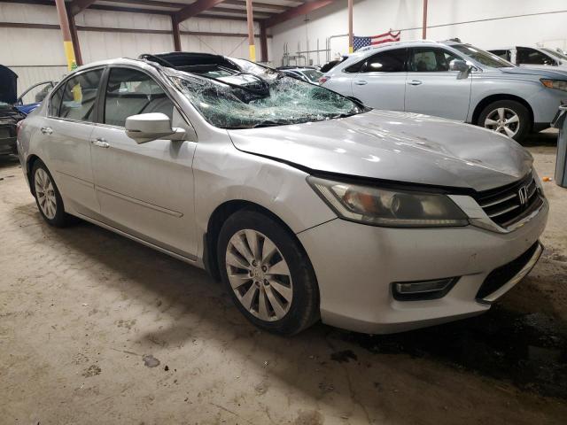 1HGCR2F78DA065148 - 2013 HONDA ACCORD EX SILVER photo 4