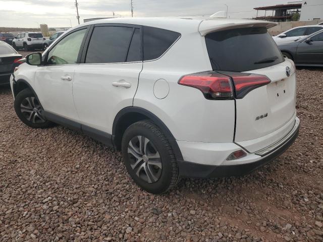 JTMZFREVXJJ154256 - 2018 TOYOTA RAV4 LE WHITE photo 2