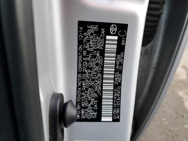 JTDKN3DU3F1910057 - 2015 TOYOTA PRIUS SILVER photo 13