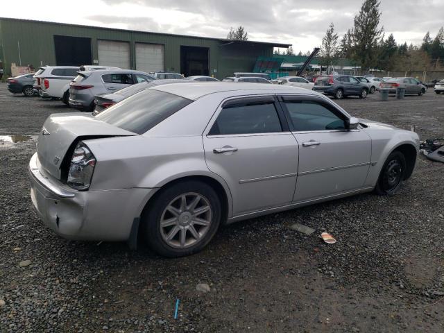 2C3AA63H05H540185 - 2005 CHRYSLER 300C SILVER photo 3