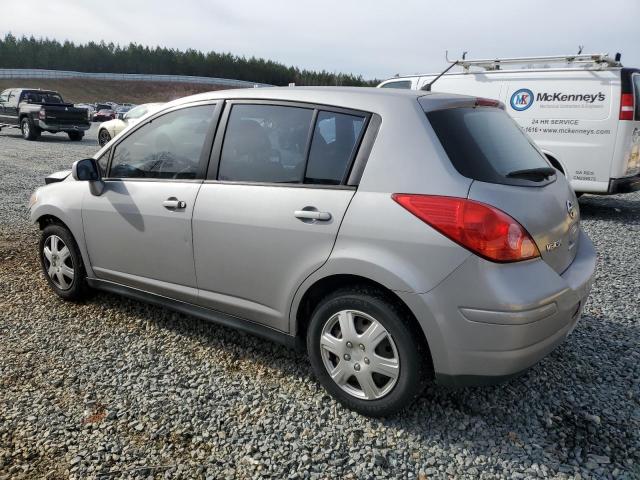 3N1BC1CP1BL504693 - 2011 NISSAN VERSA S SILVER photo 2