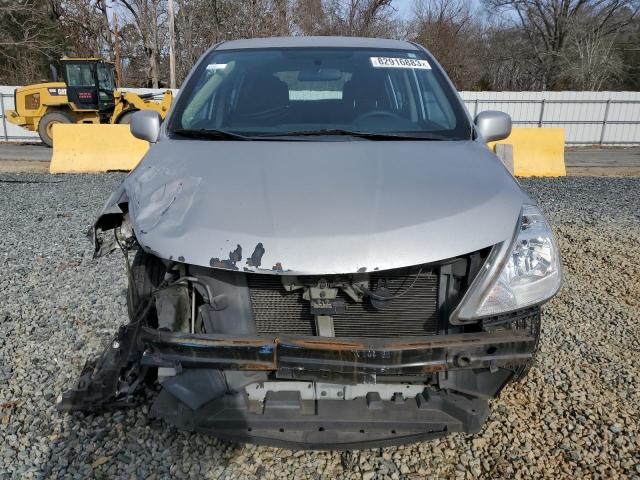 3N1BC1CP1BL504693 - 2011 NISSAN VERSA S SILVER photo 5