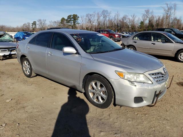 4T1BF3EK7BU178305 - 2011 TOYOTA CAMRY BASE SILVER photo 4