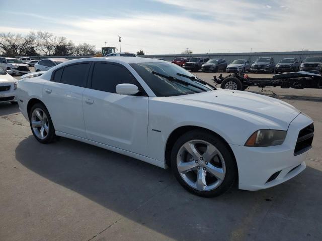 2C3CDXCTXEH256511 - 2014 DODGE CHARGER R/T WHITE photo 4