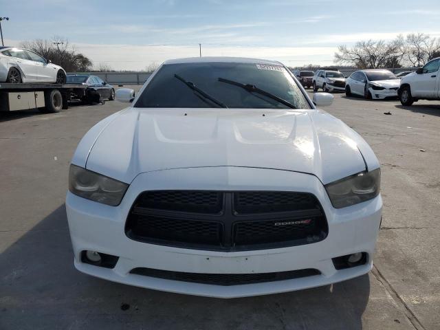 2C3CDXCTXEH256511 - 2014 DODGE CHARGER R/T WHITE photo 5