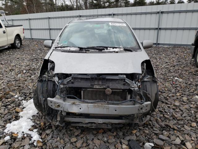 JTDJT923685206090 - 2008 TOYOTA YARIS SILVER photo 5