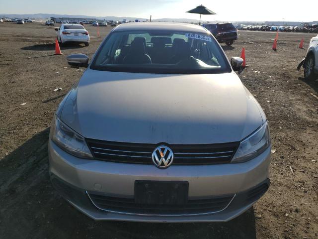 3VWDP7AJ5DM263341 - 2013 VOLKSWAGEN JETTA SE TAN photo 5