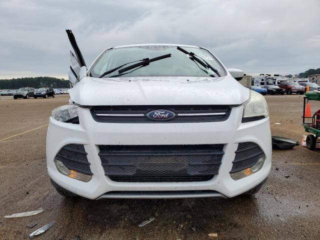 1FMCU0G99GUA69337 - 2016 FORD ESCAPE SE WHITE photo 5