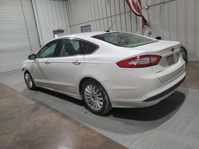 3FA6P0LU0GR178642 - 2016 FORD FUSION SE HYBRID WHITE photo 2