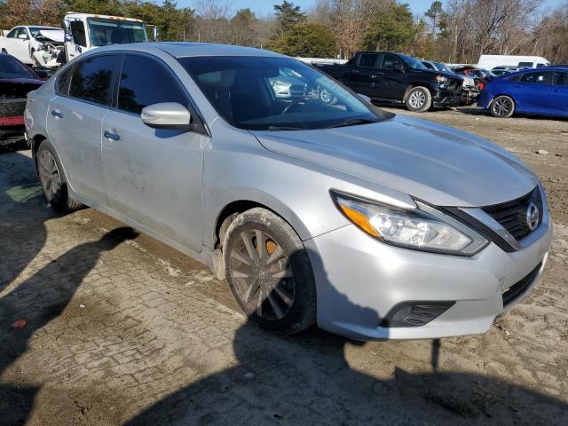 1N4AL3AP6HC147979 - 2017 NISSAN ALTIMA 2.5 SILVER photo 4