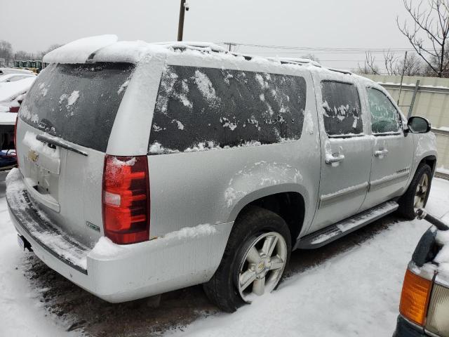 1GNSKJE3XBR371863 - 2011 CHEVROLET SUBURBAN K1500 LT SILVER photo 3