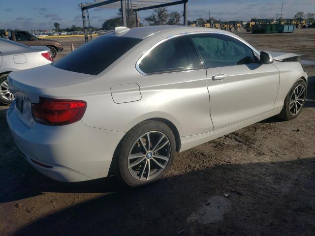 WBA2J1C57JVB98602 - 2018 BMW 230I Weiß Foto 3