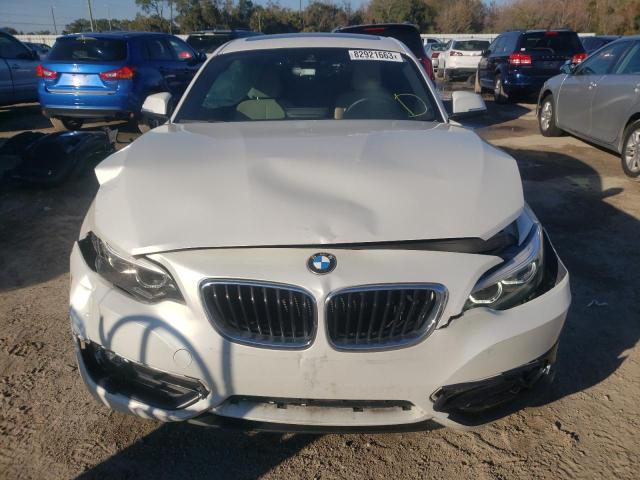 WBA2J1C57JVB98602 - 2018 BMW 230I Weiß Foto 5