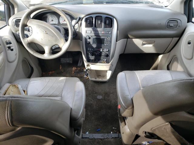 2C4GP54L75R355983 - 2005 CHRYSLER TOWN & COU TOURING TAN photo 8